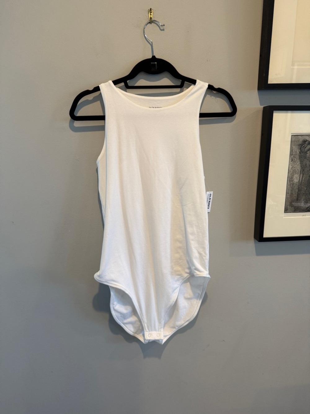 Old Navy White Crew Neck Tank Top